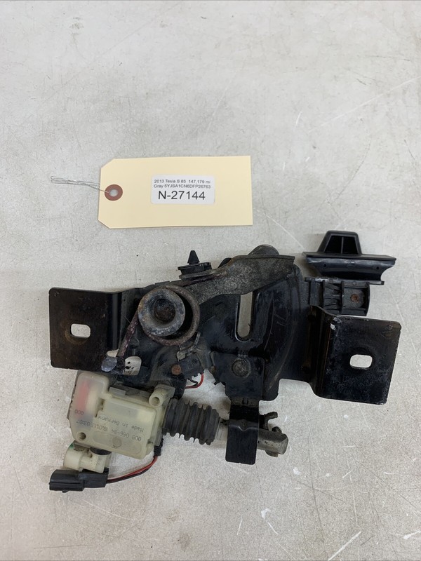 2013 Tesla S Front Bonnet Hood Latch Lock Secondary Release 6007572 27144 B117