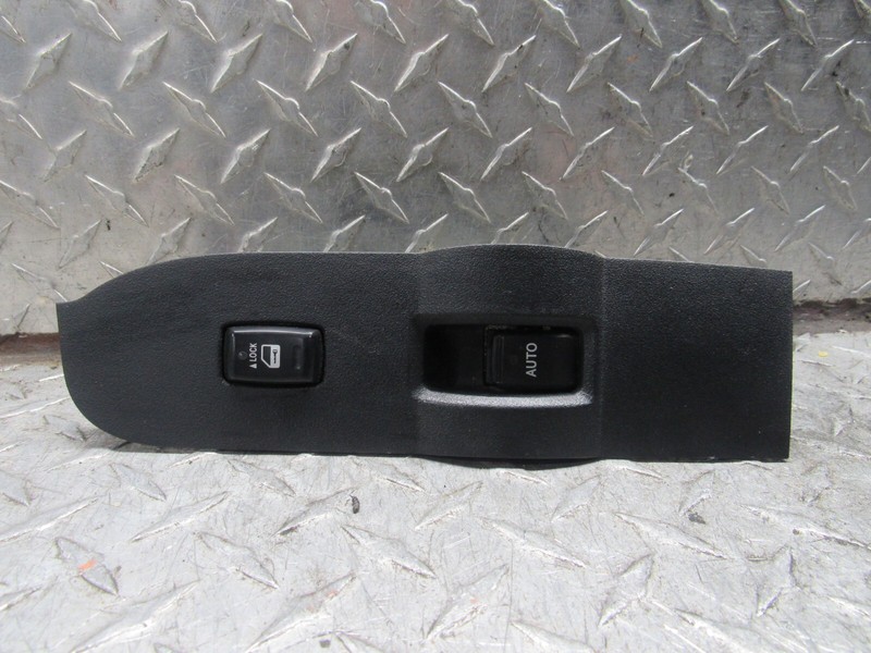 2006 SCION tC RIGHT PASSNEGER FRONT DOOR WINDOW SWITCH W/ BEZEL TRIM