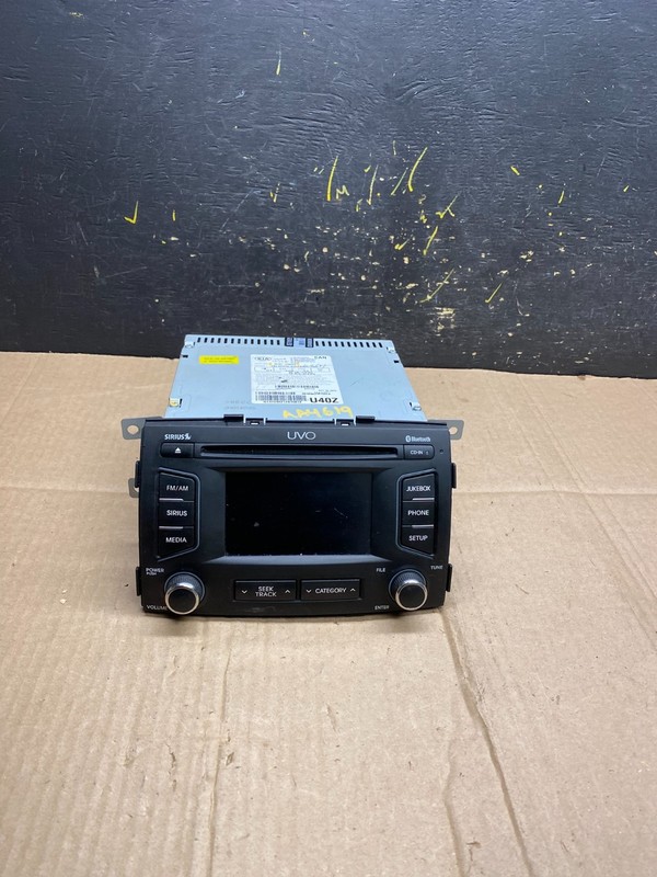 2012 2013 Kia Sorento AM/FM CD Radio Control Panel Screen Display Oem AA4619 DG