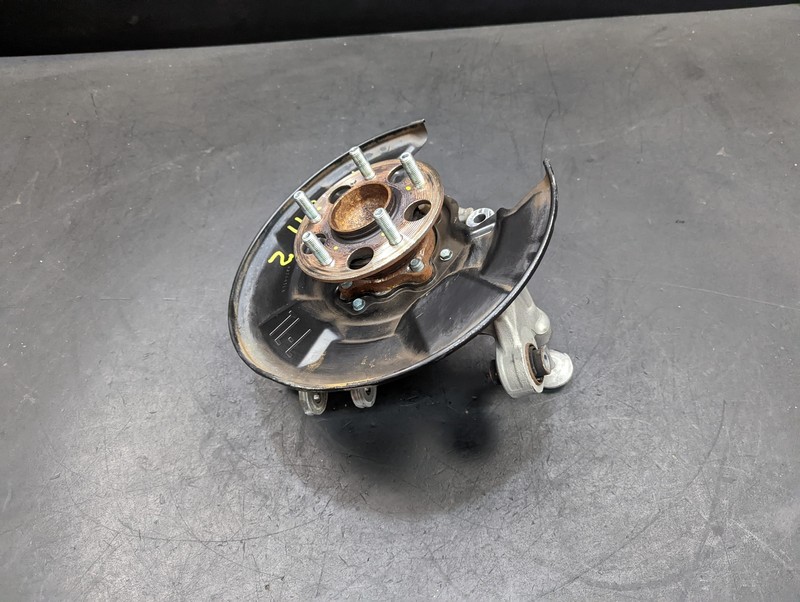 Rear Left Suspension Knuckle w/ Hub 2017 Honda CR-V 52215-TLA-A02 2018 2019