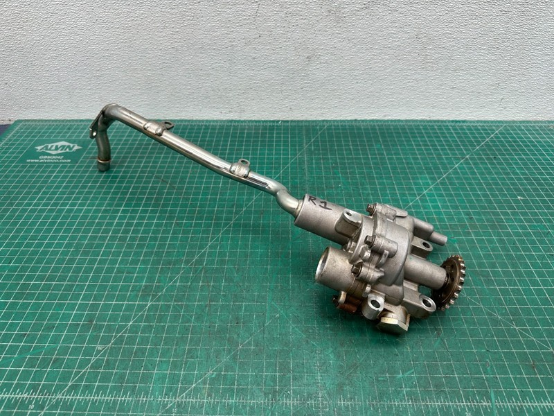 10-13 Land Rover AJ133 5.0L ENGINE OIL PUMP OEM