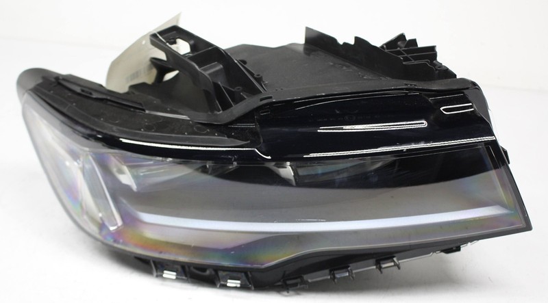 Non-US Market OEM Right Side LED Headlamp For Cadillac Escalade, ESV 85619313