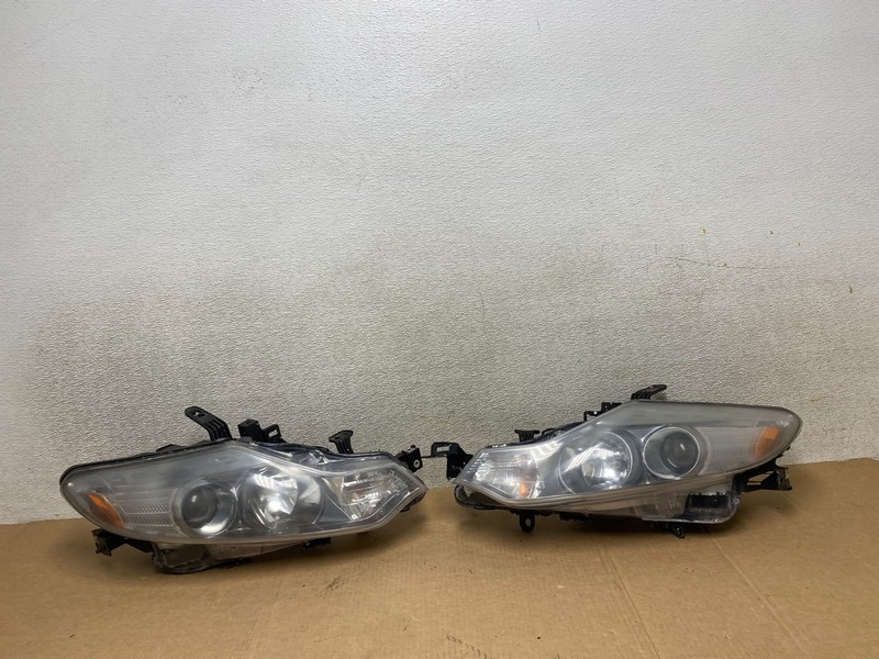Halogen 2011 2012 2013 2014 Nissan Murano Headlights Left+Right W8398 DW