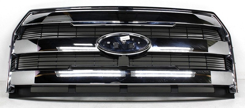 OEM Ford F150 Lariat Grille FL3Z-8200-PA Scratches Guide Pegs Missing