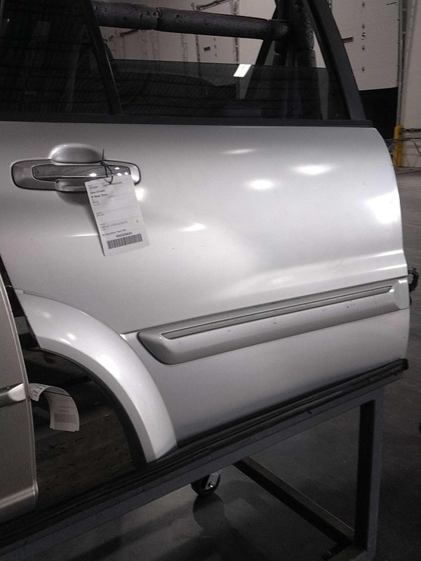 2004 Suzuki Vitara Rear Right Door Silver Used Small Ding 134K Miles