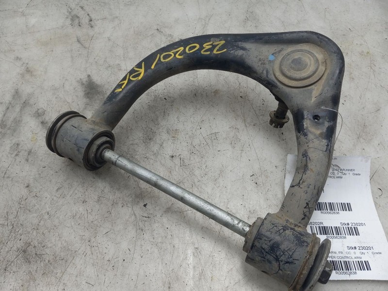 03-23 TOYOTA 4 RUNNER FRONT PASSENGER RIGHT UPPER CONTROL ARM