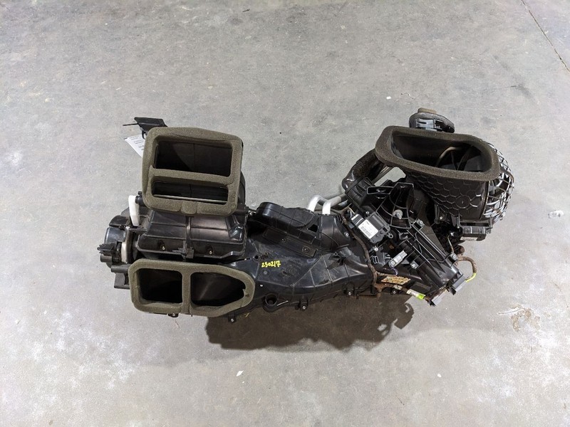 Heater Core Fluid Heated Fits 11-16 FORD F250SD PICKUP 1181982