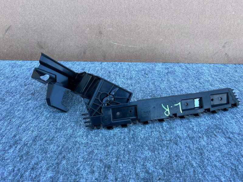 FORD MUSTANG MACH-E 2021-2026 OEM REAR LEFT DRIVER BUMPER MOUNT SUPPORT BRACKET