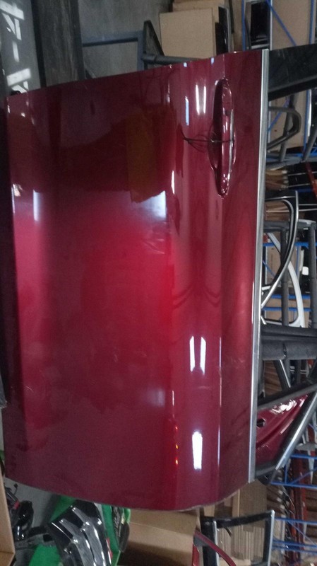 2015 Chrysler 200 Right Front Door Red OEM Used 101K Miles NJ25-15320-396411