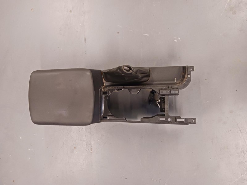 15-'19 NISSAN FRONTIER Front Floor ConsoleKing Cab OEM Grade A Condtion
