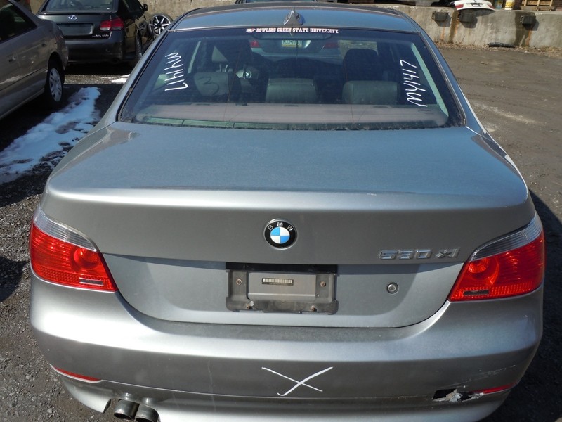 2004-2007 BMW 530i Sedan Rear Trunk Deckl Lid W/O Spoiler OEM A08