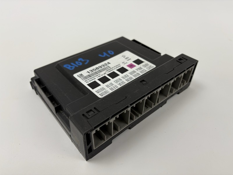 13-17 CHEVROLET EQUINOX BODY CONTROL MODULE BCM BCU 13589324 OEM
