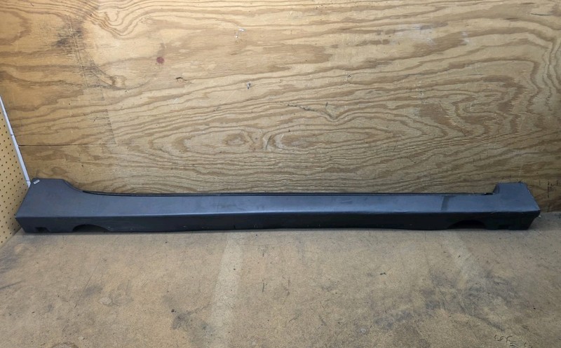 2011 12 13 14 2015 Chevrolet Volt Rocker Panel Side Skirt Moulding Right RH OEM