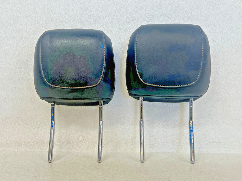 ⭐2019-2023 CADILLAC XT4 FRONT LEFT & RIGHT SIDE SEAT HEADREST SET OEM LOT2679
