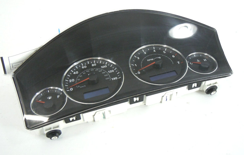 07 Jeep Grand Cherokee 4.7L 5.7L Speedometer Instrument Cluster MPH OEM 171K