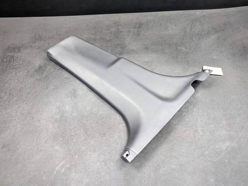 Center Left B Pillar Lower Trim Panel 2020 Nissan Versa 76916-5EF0A 2021 2022