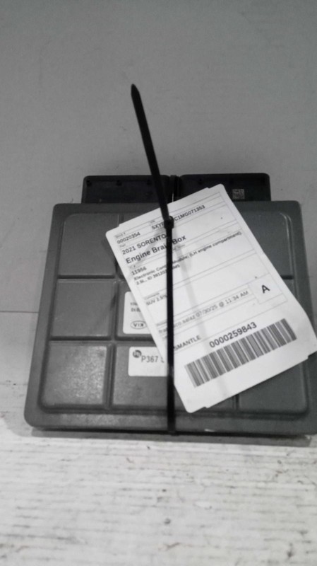 2021 KIA Sorento Engine Control Module ECM OEM 391202SMM0 80K Miles Silver