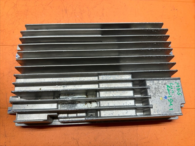 8A5T18B849AG | 2009 - 2011 Lincoln MKZ MKS Stereo Amplifier Radio THX4 OEM