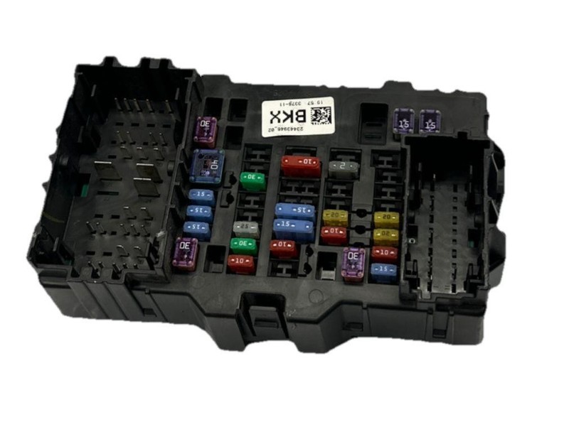 Chevy Silverado 1500 junction box 2019 fuse relay block assembly OEM 23443946