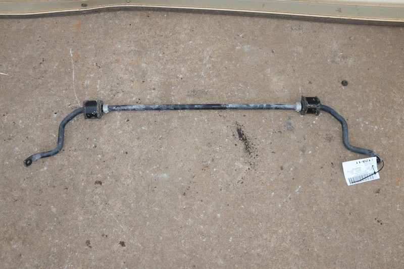 2013-2015 LEXUS IS250 IS350 RWD SEDAN REAR STABILIZER SWAY BAR SUPPORT OEM