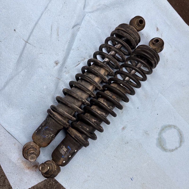Vintage Yamaha G1Two Stroke Golf Cart Rear OemKyb Shocks Good