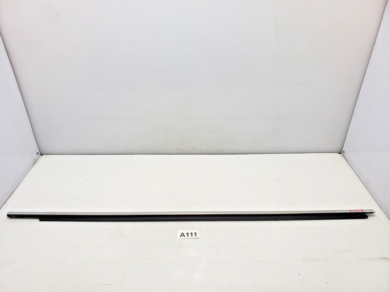 ✅ 2017-2023 OEM Audi Q7 SQ7 Front Right Passenger Door Window Molding Seal