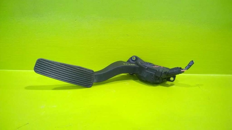 07 08 09 10 11 12 13 14 TOWN & COUNTRY GAS ACCELERATOR PEDAL OEM 3157-14