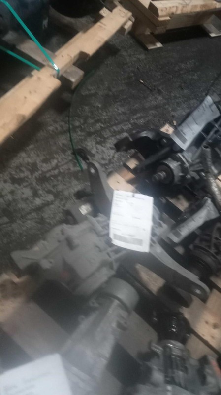 2019 Mercedes-Benz A-Class 4WD Differential Carrier Assembly OEM 50k Miles