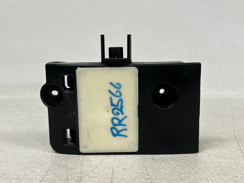 ⭐2017-2020 JAGUAR F-PACE REAR RIGHT BLIND SPOT SENSOR CONTROL MODULE OEM LOT2566