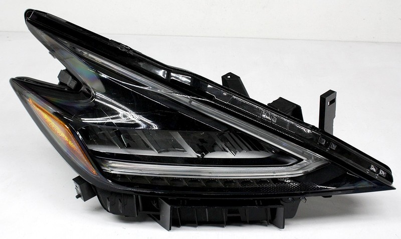 OEM Right Passenger Side LED Headlamp For Nissan Murano 26010-9UF0D Tabs Missing