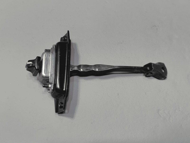 2021-2025 NISSAN ROGUE REAR LEFT DRIVER SIDE DOOR HINGE CHECK STRAP STOPPER OEM