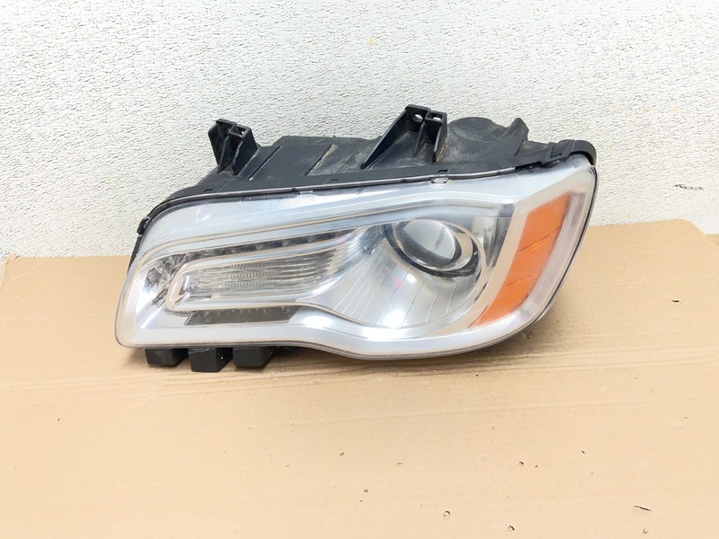 2011 to 2014 Chrysler 300 Left Driver LH Halogen Headlight OEM AB0981 DW