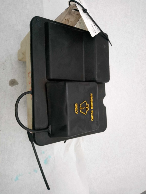2005 Ford Expedition Washer Fluid Reservoir OEM Black 5.4L 138K Miles