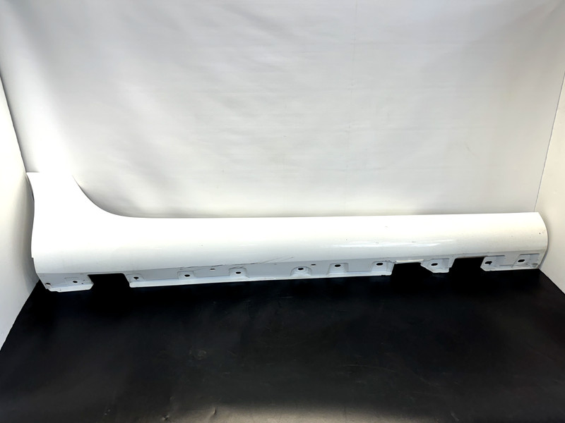 ✅2012-2020 MERCEDES SLC 300 OEM SKIRT ROCKER PANEL RIGHT SIDE WHITE TRIM MOLDING