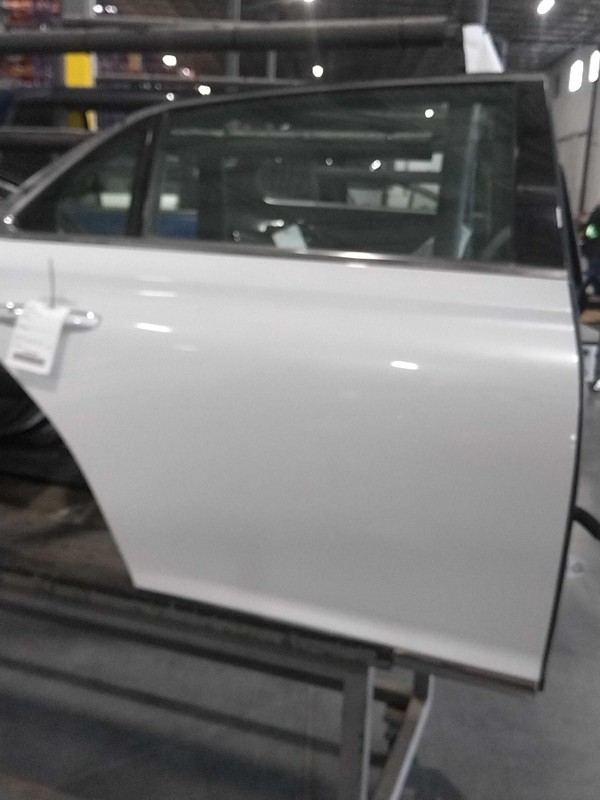 2019 Genesis G90 Rear Right Door White OEM Used 690747 90k Miles