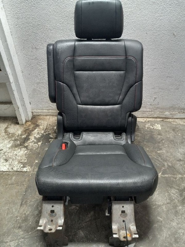 23 24 TOYOTA SEQUOIA REAR DRIVER LEFT CAPTAIN SEAT BLK&RED-EB21 LEATHER