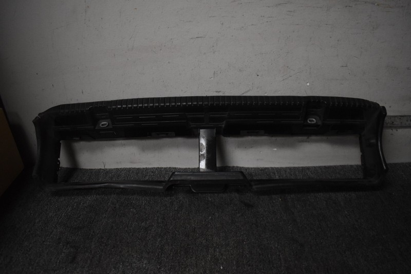 2020-2023 MERCEDES BENZ GLE580 4MATIC FRONT OUTER DUCT FACTORY OEM