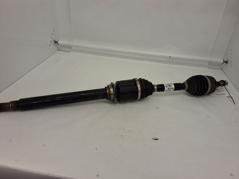 Passenger Axle Shaft Front Axle 2WD 2.4L Fits 15-21 RENEGADE 3321147