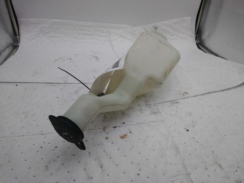 2017 GMC Savana 2500 Washer Fluid Reservoir OEM White 88958134 137K Miles