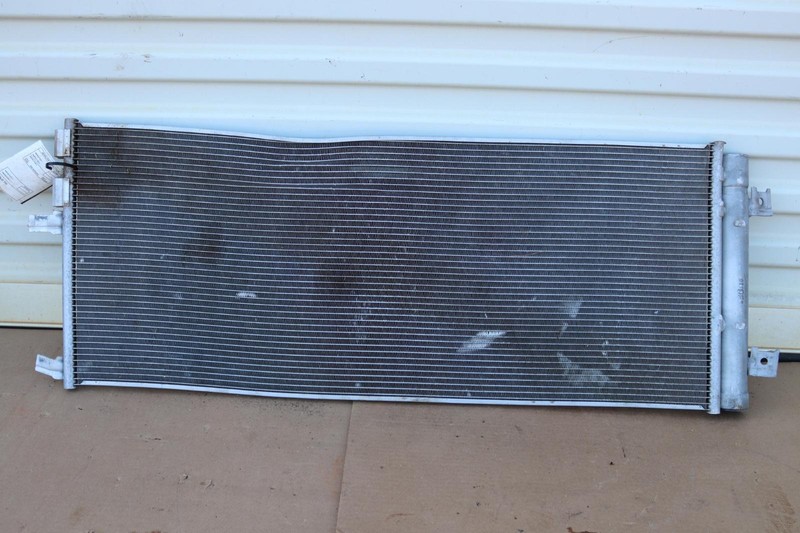 2020-2023 CHEVY SILVERADO 2500 HD 6.6L GAS A/C AIR CONDITIONING CONDENSER OEM