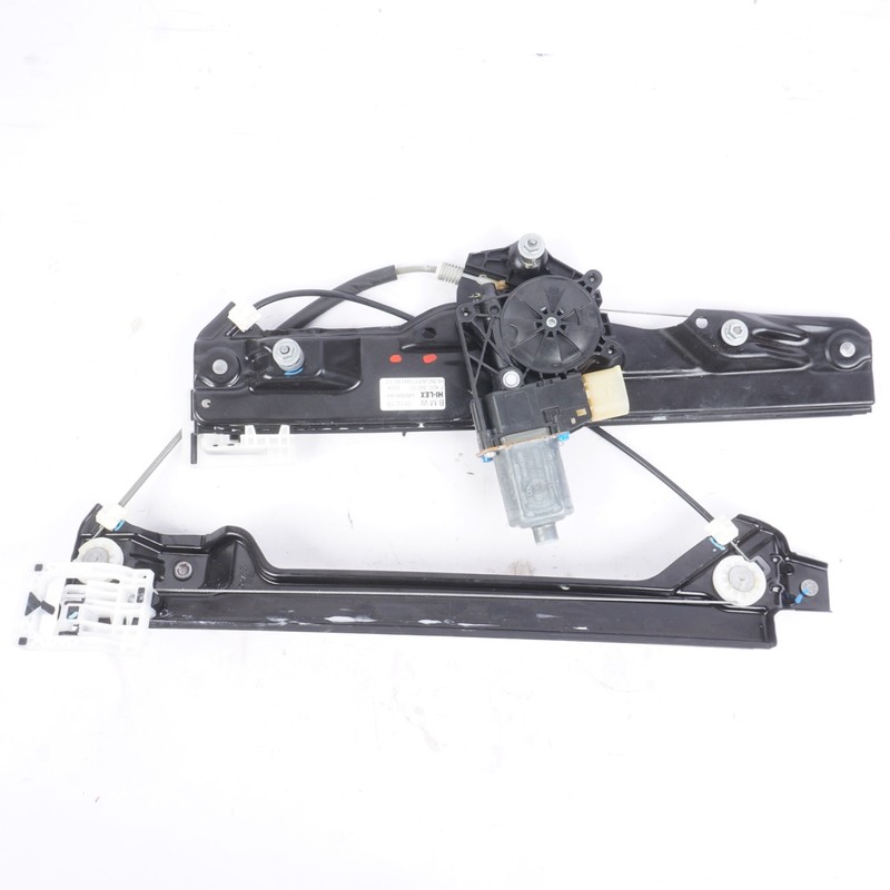 2018 - 2023 BMW X2 2.0L - Front Right Window Regulator W/ Motor 7420392