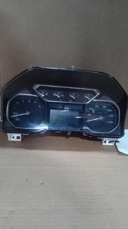 2022 GMC Sierra 1500 Speedometer Gauge OEM Black 46000 Miles NJ25-22368-561687