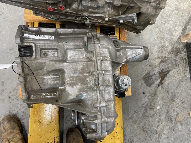 22-'24 CHEVROLET SILVERADO 2500 Transfer Case 4x4 10 speed 6 Month Wnty!