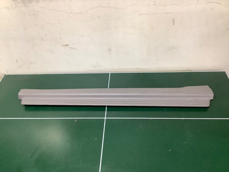 98-02 Accord 2DR Right Side Step Garnish Floor Lower Molding, scuff plate C.Gray