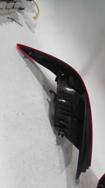 2017 Nissan Versa Right Tail Light Assembly 530837 Used 175K Miles