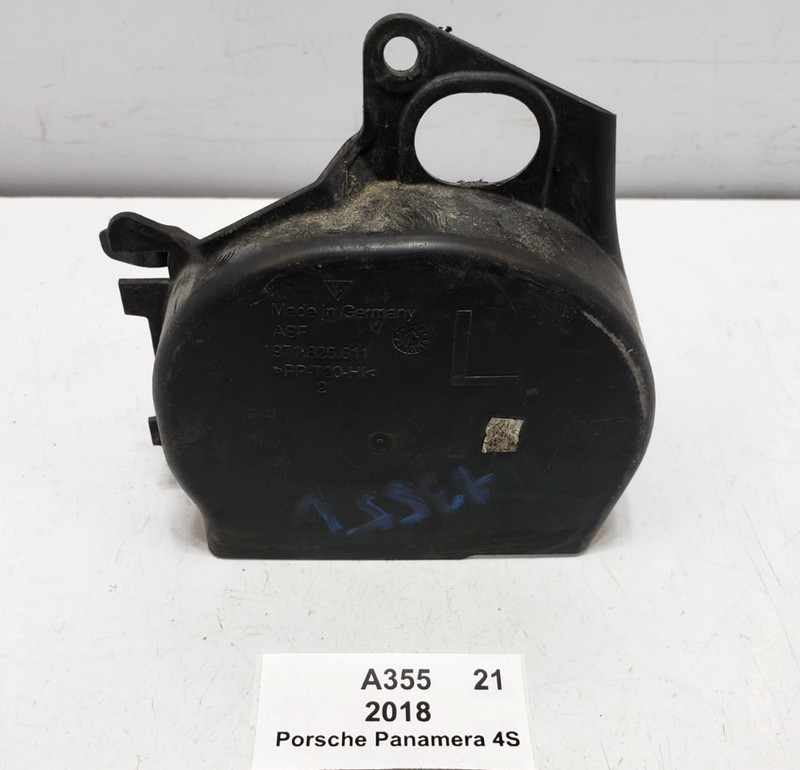 ✅ 2017-2023 OEM Porsche Panamera 4S 971 Front Left Driver Heat Shield Cover