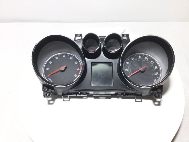 95375161 Speedometer Cluster MPH Fits 14 BUICK ENCORE 28811