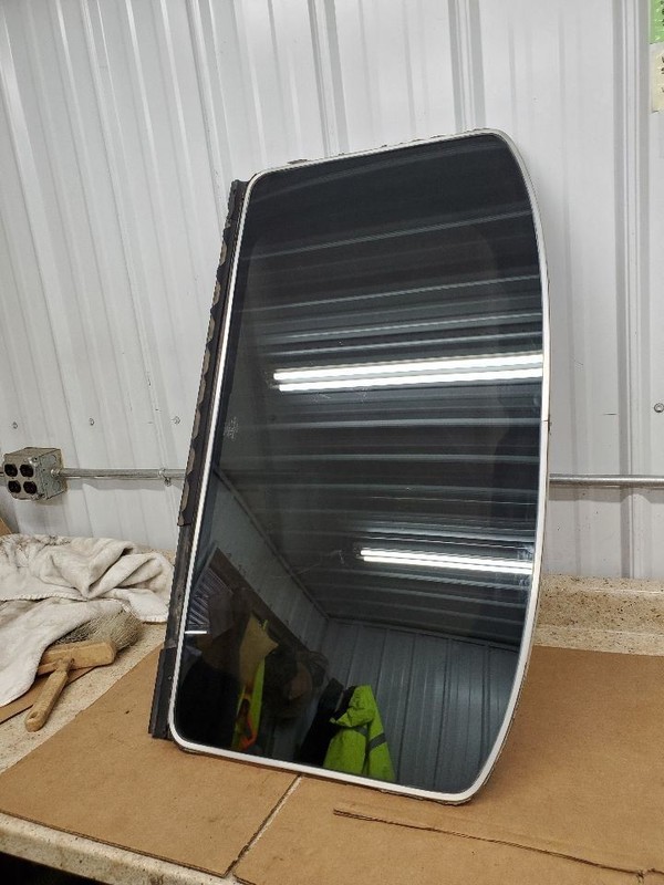 Roof Glass Fits 79-81 5TH AVENUE 297733