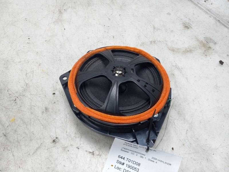 08 TOYOTA HIGHLANDER SPEAKER