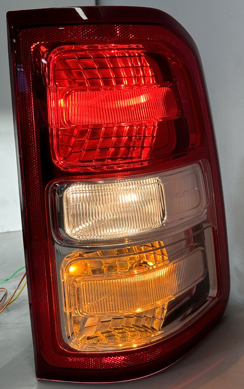 ✅ 2019-2024 RAM 1500 REAR PASSENGER SIDE Chrome Taillight Taillamp RH OEM